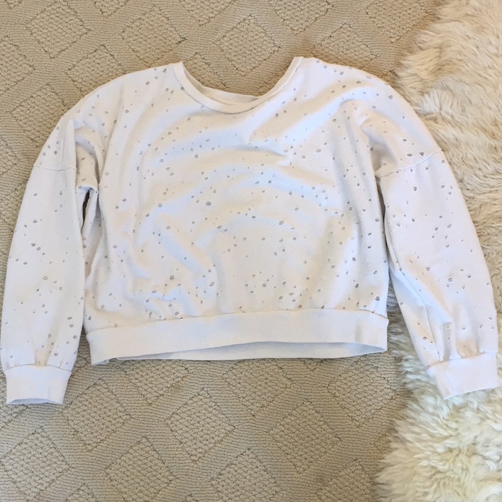 Distressed white sweatshirt 👻